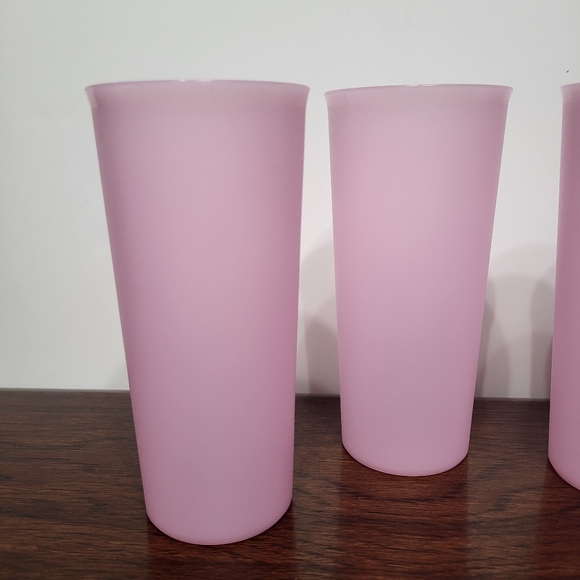Tupperware #115 Pink 12 Ounce Plastic Stackable Drinking Cups Set Of 4 Like New - Picture 2 of 6